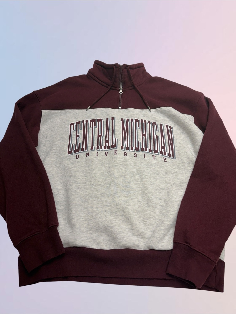 CENTRAL MICHIGAN UNIVERSITY Women’s Medium 1/4 Zip Sweatshirt